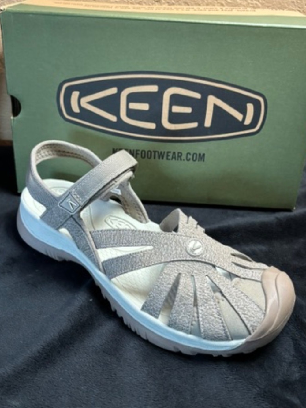 Keen Womens Rose Sandals (NWT) SZ-11